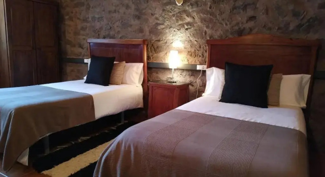 Hotel Rural Curia, Rezerwuj Hotel Hotele w Aragonia z parkingiem, Parking