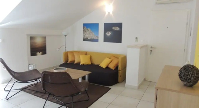Апартаменты Deluxe с балконом и с частичным видом на море Apartments SVI-MI