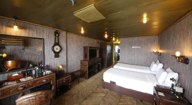Номер Deluxe с видом на город Vintage Luxury Yacht Hotel