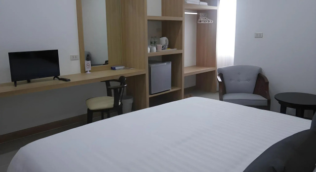 Nine Smiths Hotels Chiangmai, Забронировать Отель Отели Чиангмай с парковкой, рядом с Sompet Market, Парковка