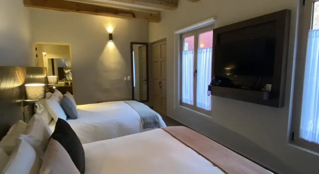 Четырёхместный номер Deluxe с видом на внутренний двор Hotel Casa Once
