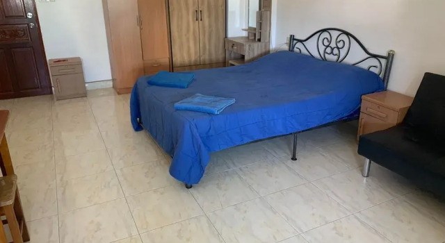 Bangla Thai  Escape 7-10 min walk