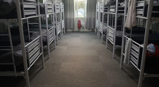 Hotel O Bed Station Guest House Dormitory, Boek Pension Tanah Rata 