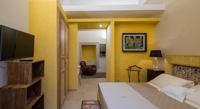 Полулюкс с балконом Ortigia Royal Suite