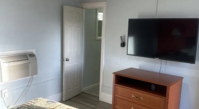 Номер Standard Whispering Pines Motel