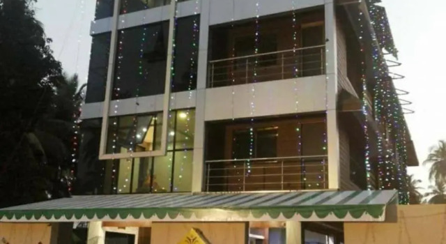 Shri Maharaj Executive Hotel, Varaa Hotelli Hotellit Malvan aamiaisella, Aamiainen
