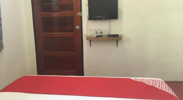 Двухместный номер Deluxe OYO 89671 Changlun Star Motel