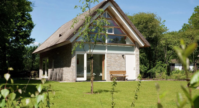Luxury 2 bathroom villa with solarium, 8 km. from Hoogeveen, Varaa Villa Hoogeveen Drenthe