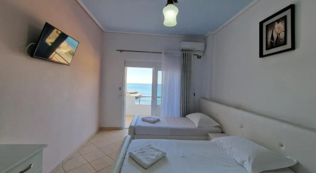 Семейный номер Standard с балконом Hotel Artur 1