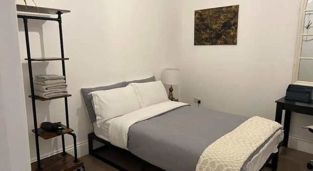 Modern and Spacious 2 Bedroom Flat Near Shoreditch