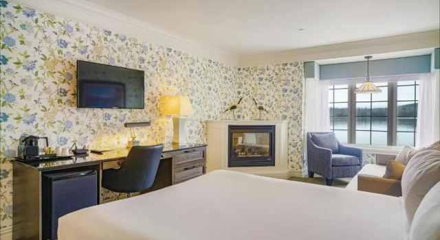 Двухместный номер Standard с видом на озеро Ripplecove Hotel & Spa