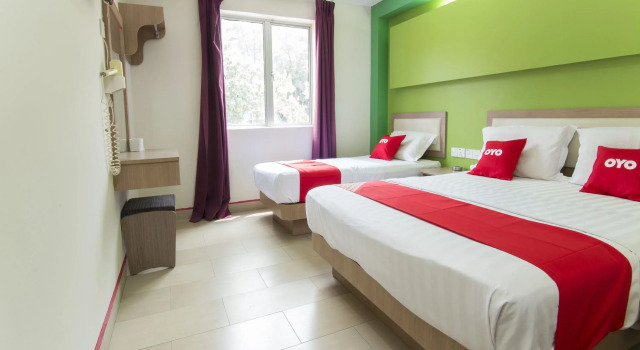 Трёхместный люкс Valley View Hotel