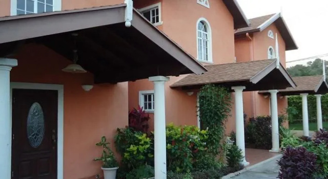Augustas Apartments, Prenota Appartamento Gros Islet Castries
