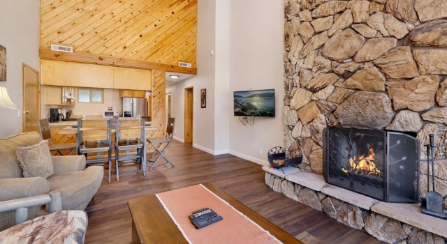 2040 - Summit Backyard C+d 4 Bedroom Home by Redawning, Rezerwuj Hotel Big Bear Lake Stany Zjednoczone