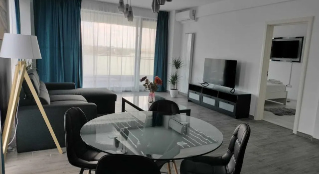 Апартаменты Deluxe с балконом и с видом на озеро Diamond View Apartments