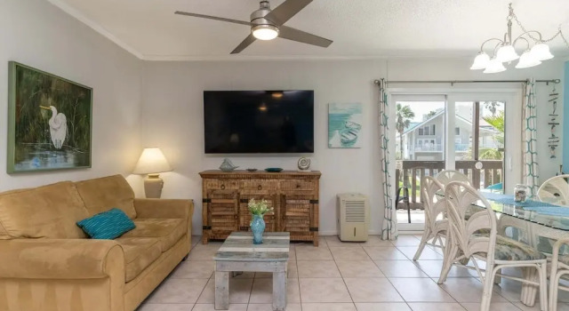 Tiki 242 - Tropical Paradise W/ Partial Beach View 1 Bedroom Condo, Buchen Sie Ferienwohnung Hotels in Padre Island mit Pool, Schwimmbad