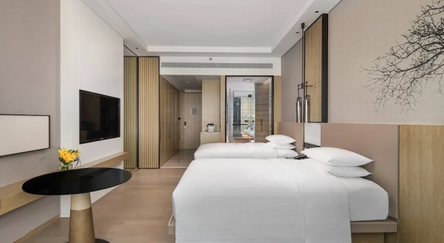 Четырёхместный номер Standard Courtyard by Marriott Chengdu South