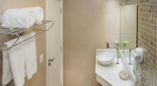 Четырёхместный номер Luxury Hotel Rafain Centro