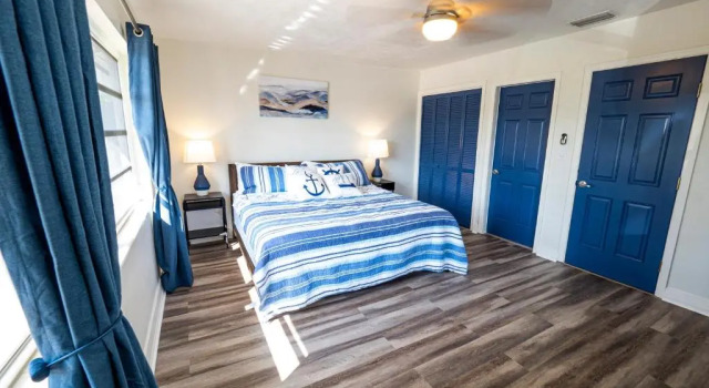 Newly Renovated 3br2ba Duplex with private Dock, Забронировать Отель Ки-Колони-Бич Маратон, рядом с Great White Heron National Wildlife Refuge