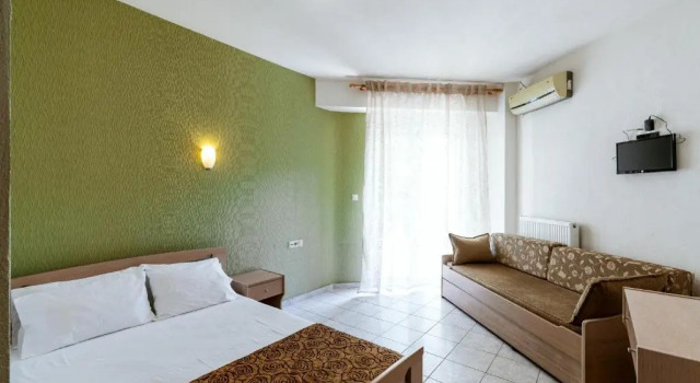 Студия с балконом Stefanidis Apartments