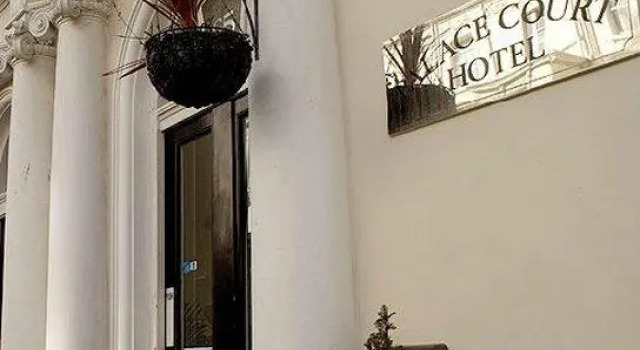 Номер Standard Palace Court Hotel