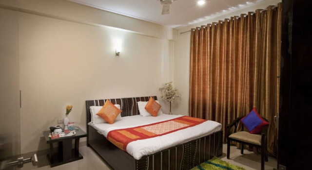 OYO 530 Hotel Azhan Residency, Забронировать Отель Отели Нью-Дели с завтраком, Завтраки