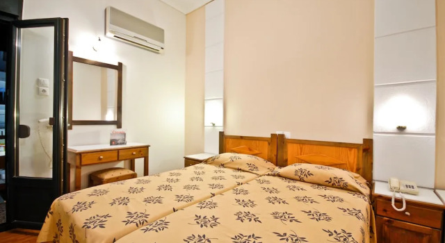 Двухместный номер Standard с балконом и с видом на гавань Hotel Coronis