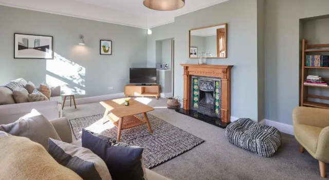 Host Stay Taylor Street