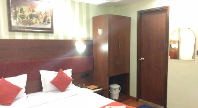Bhammar's Inn - A Pure Vegetarian Hotel