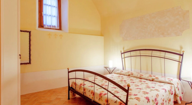Cozy Holiday Home In Manerba del Garda With Pool
