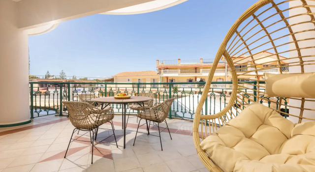 Семейные апартаменты Koukos Loft Apartments