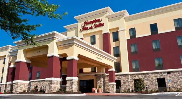 Hampton Inn and Suites Tulsa Central, Book Hotel Tulsa Oklahoma
