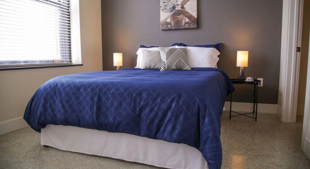 Bold Downtown 1BR Near Memorial Park, Prenota Appartamento Hotel a Indiana con parcheggio, Parcheggio