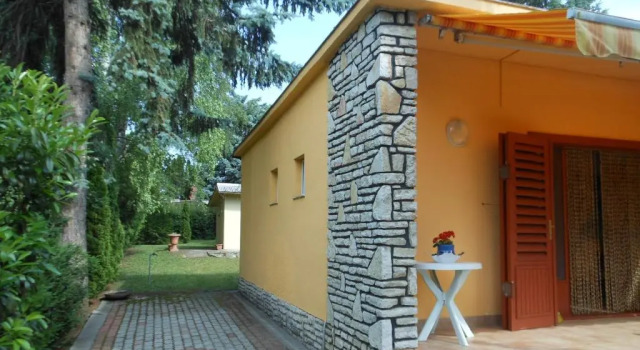 Коттедж Cozy Family Cottage at the Lake Balaton