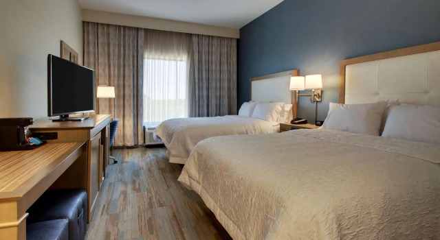 Четырёхместный номер Standard Hampton Inn Sneads Ferry Topsail Beach