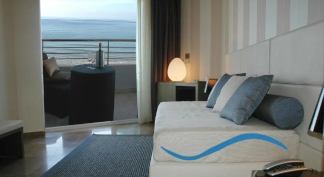 Люкс с видом на море Hotel Sabbia Doro