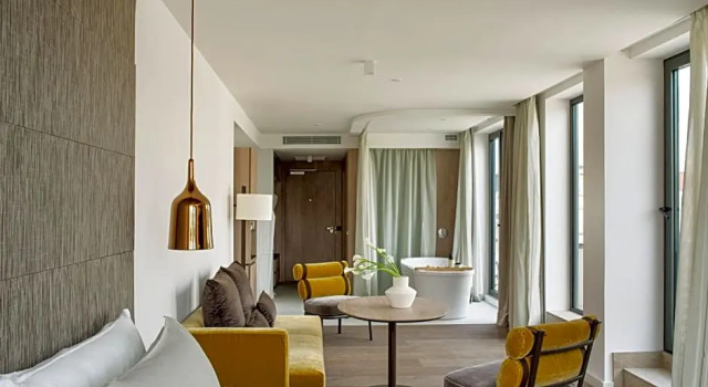 Studio ME+ Suite Terrace с 2 комнатами ME by Meliá Barcelona