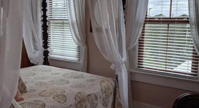 Surf Song Bed & Breakfast