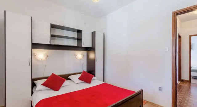 Apartment Mia, Забронировать Апартаменты/квартира Остров Брач 