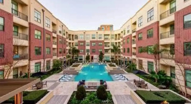 Коттедж Rose at the Millennium - Stylish 1 BR in Houston