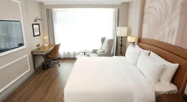Люкс Business Vienna International Hotel (Yantai Fushan District Yongda Jie Branch)
