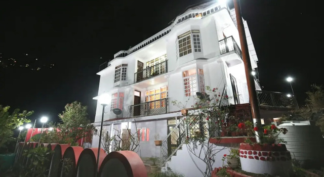 OYO 10305 Home 1 BHK Himsutra Bhattakufar