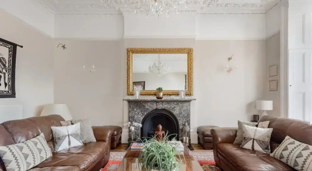 Grand Victorian Apartment in Sought-after Clifton, Varaa Huoneisto Asunnot kohteessa Merseyside, Huoneisto