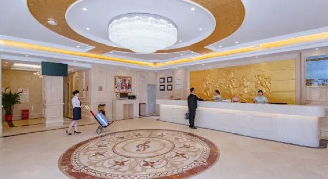 Vienna Hotel (Biyan Avenue, Yingshan Hot Spring Town), Varaa Hotelli Huanggang Hubei