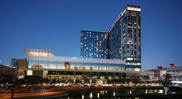 Номер Standard с видом на парк Marriott Marquis Houston