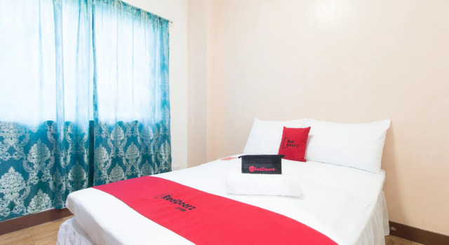 Двухместный номер Standard RedDoorz @ San Jose Tagbak Jaro Iloilo