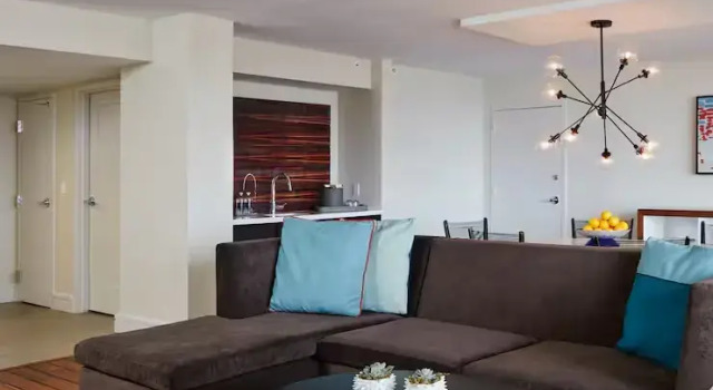 Номер Standard с видом на воду Waterstone Resort & Marina Boca Raton, Curio Collection by Hilton