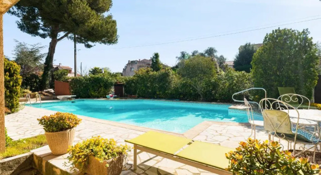 Студия Comfortable studio with air-conditioning in Six-Fours-les-Plages - Welkeys