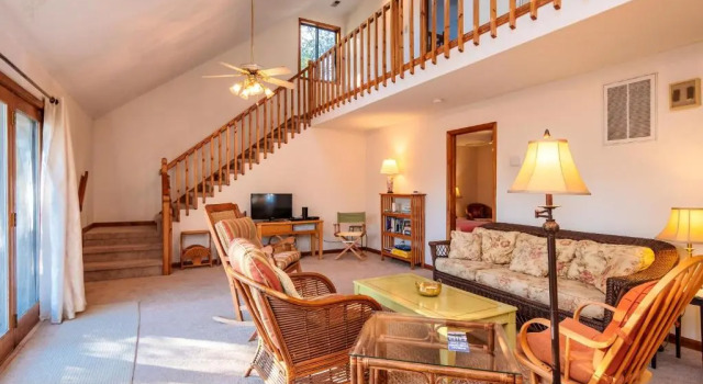 Коттедж The Rectory by Oak Island Accommodations