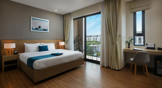 Номер Classic La Batisse Resort Halong